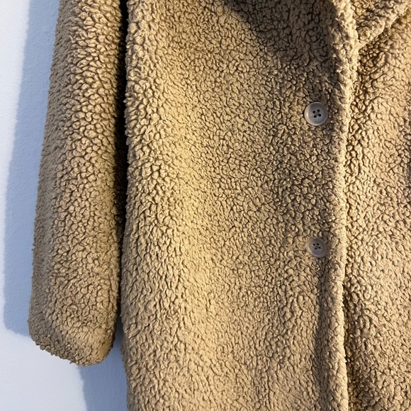 Fluffy teddy fleece tailored coat from Uniqlo - Picture 2 of 4
